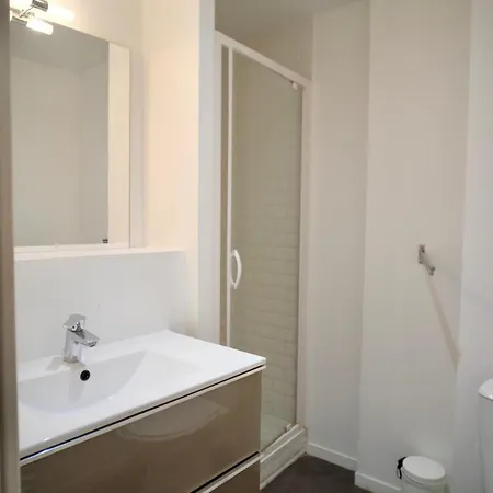 La Bonbonniere, Bleue Ou Rose Caen