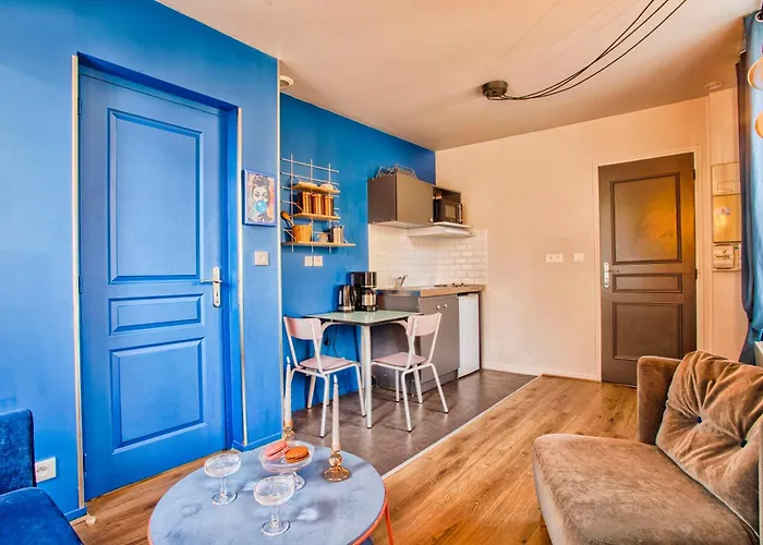 La Bonbonniere, Bleue Ou Rose * カーン